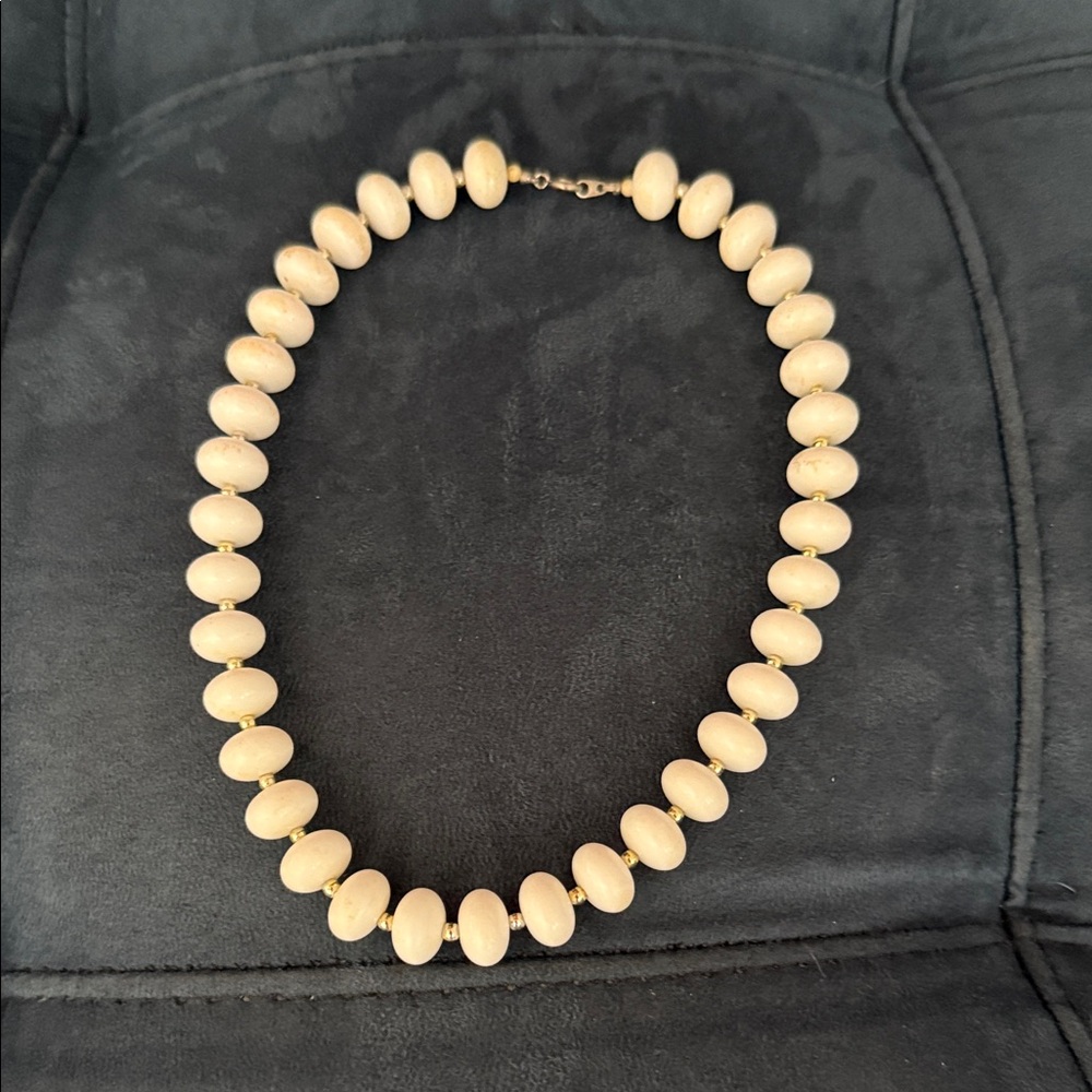 Elegant Cream Beaded Necklace